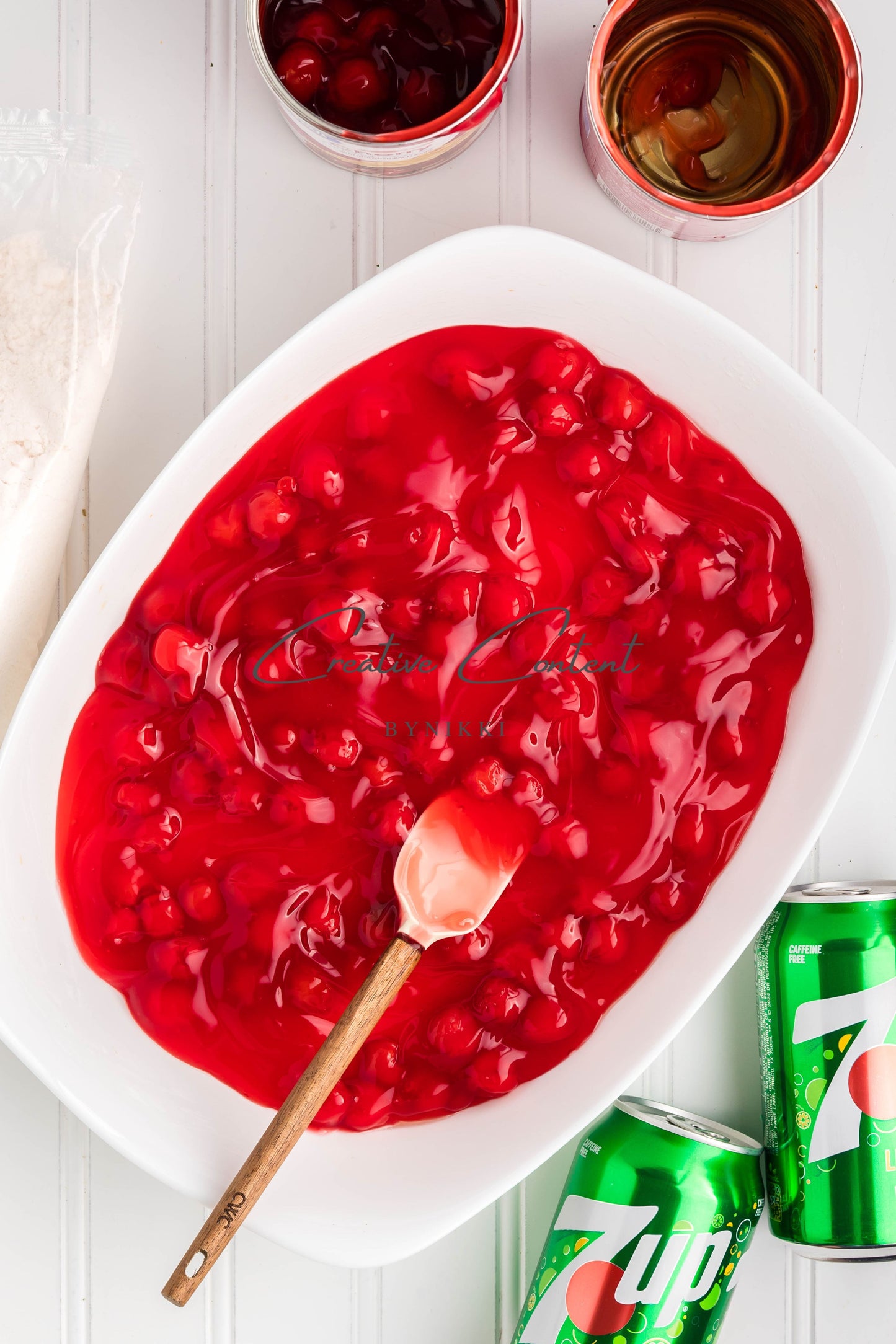 7up Cherry Cobbler Dump Cake - Exclusive