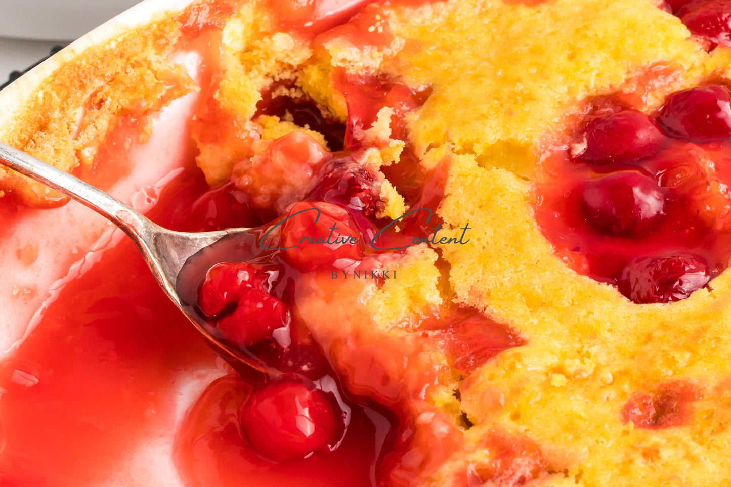 7up Cherry Cobbler Dump Cake - Exclusive