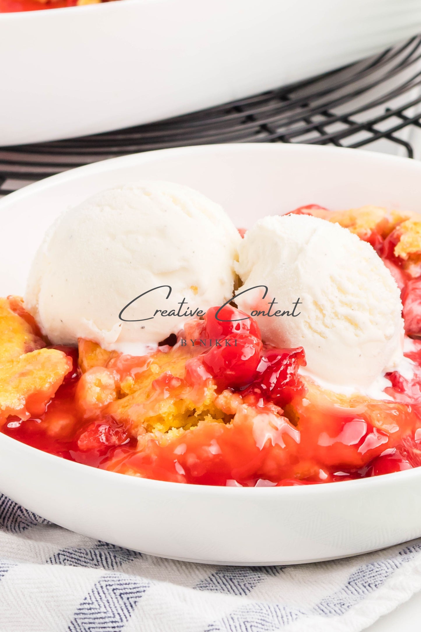 7up Cherry Cobbler Dump Cake - Exclusive