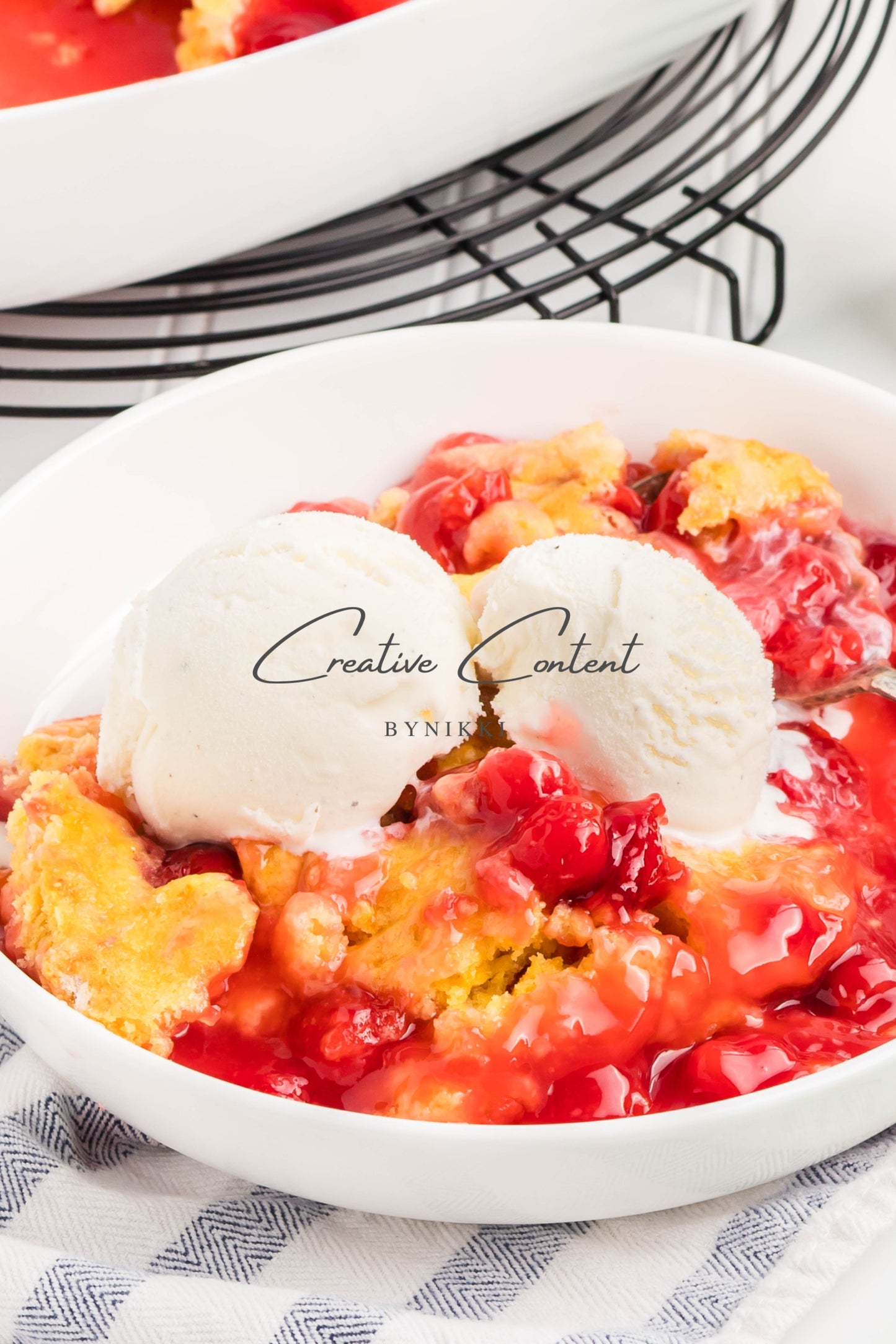 7up Cherry Cobbler Dump Cake - Exclusive