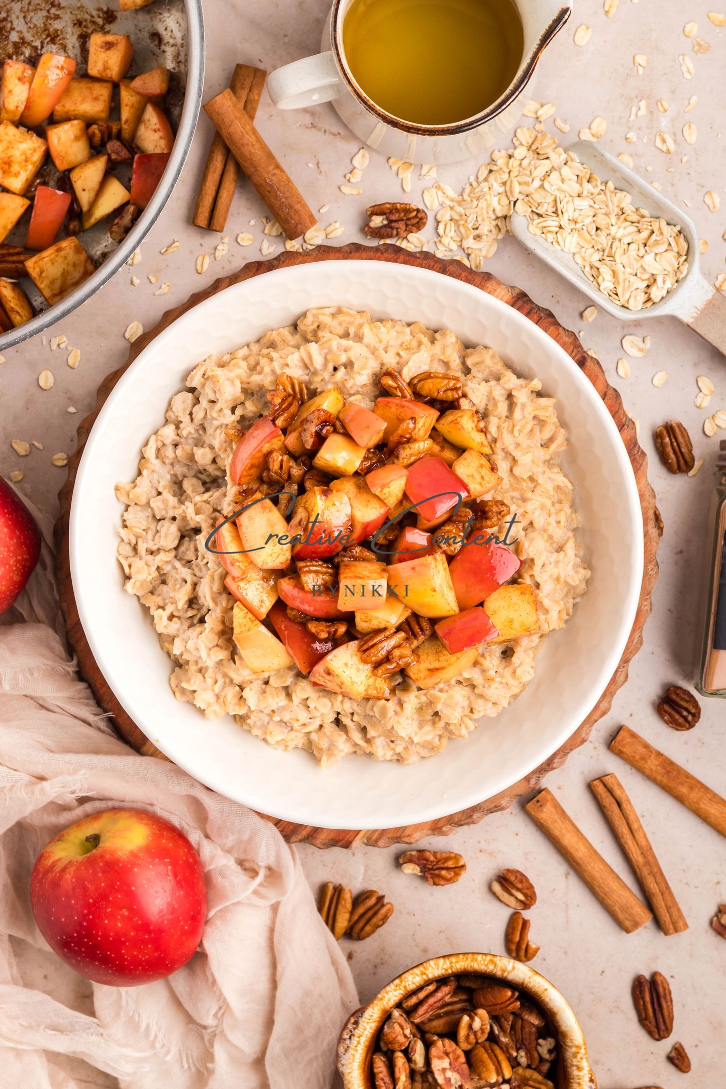 Apple Cinnamon Oatmeal - Exclusive