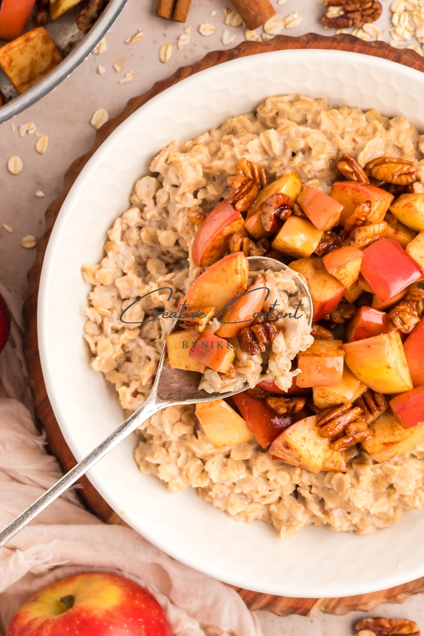 Apple Cinnamon Oatmeal - Exclusive