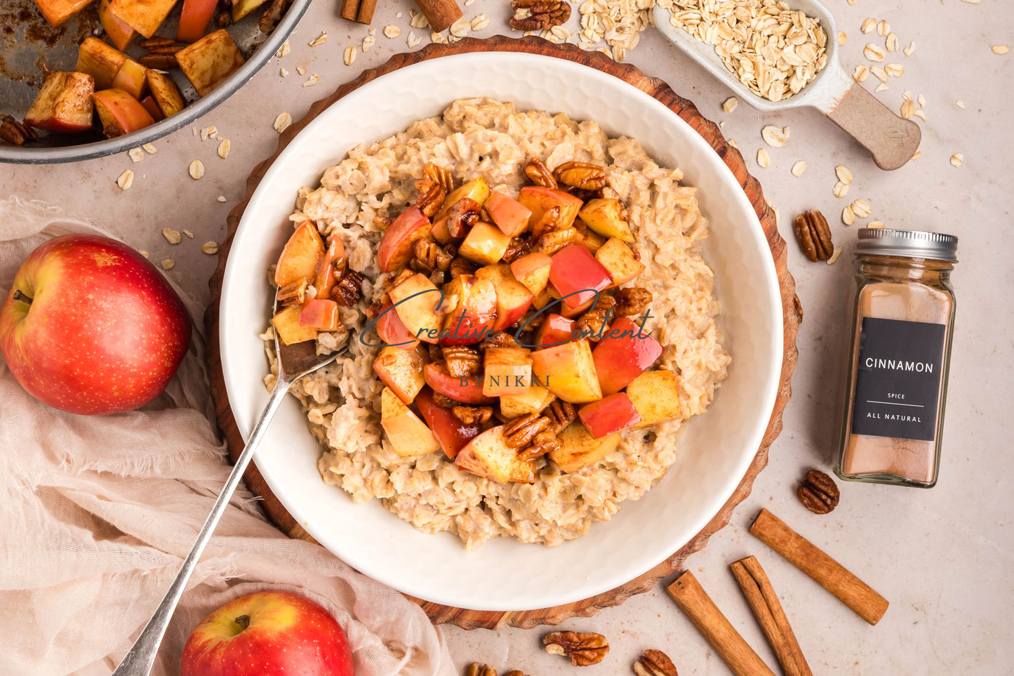 Apple Cinnamon Oatmeal - Exclusive