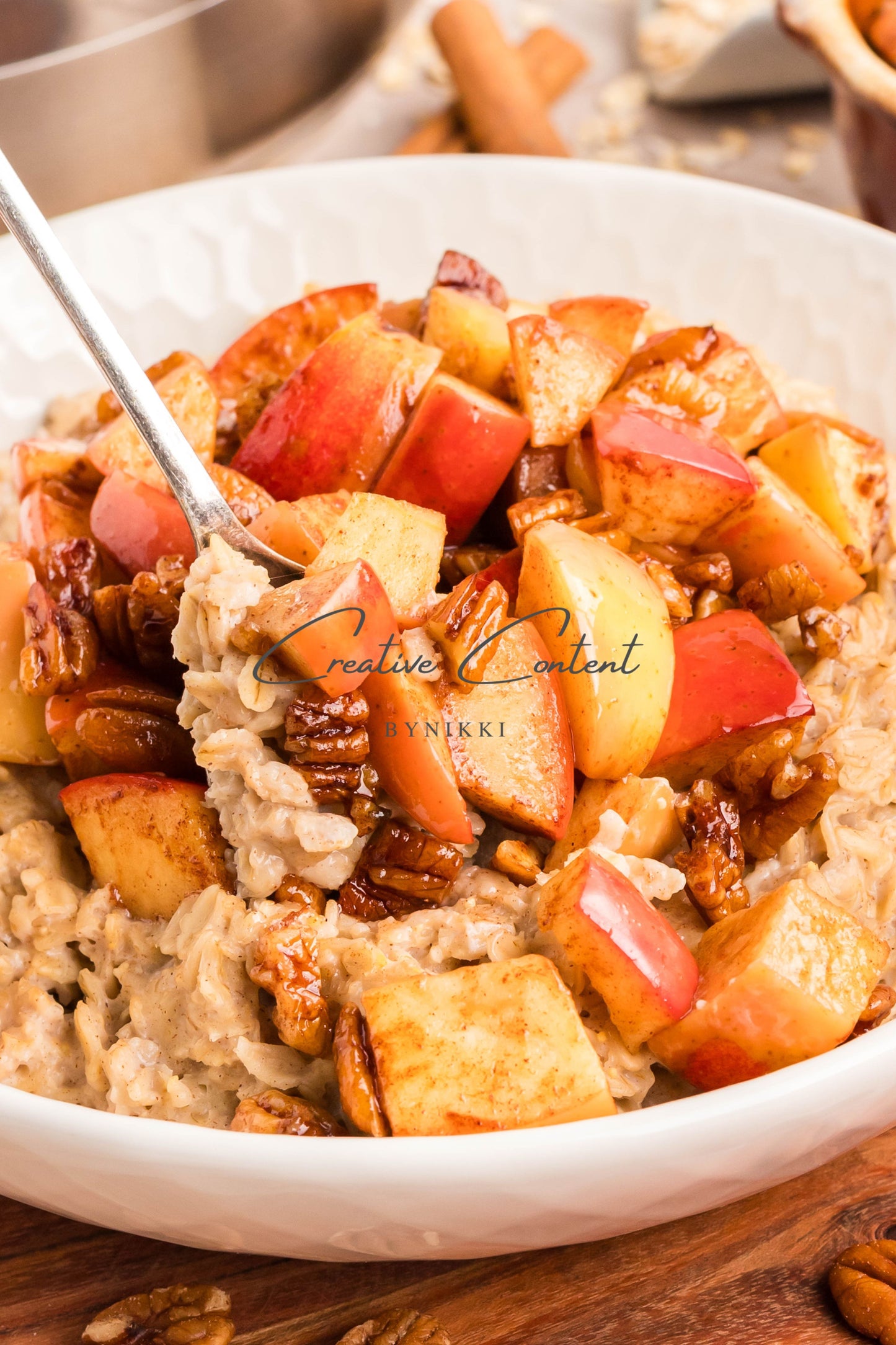 Apple Cinnamon Oatmeal - Exclusive