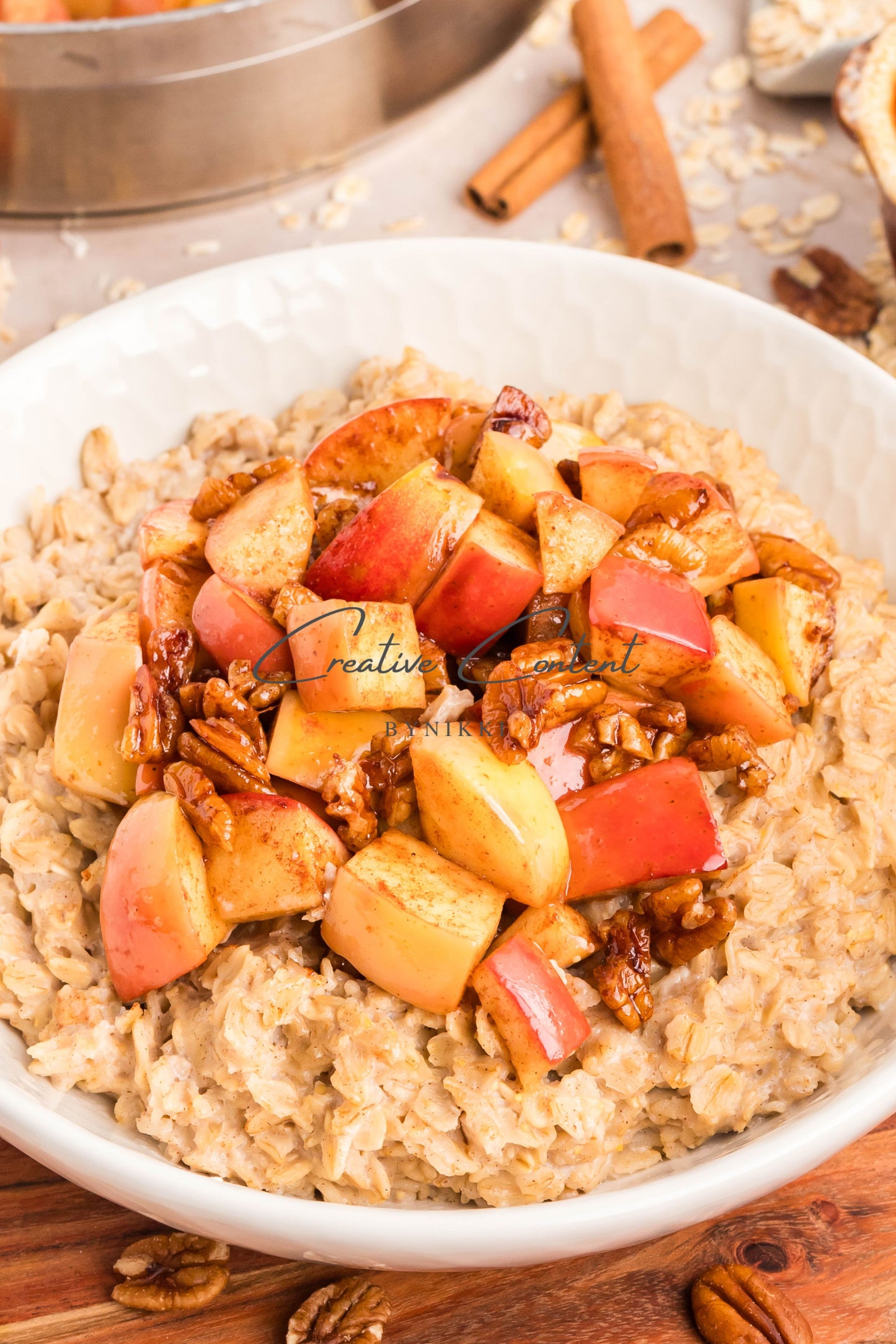 Apple Cinnamon Oatmeal - Exclusive