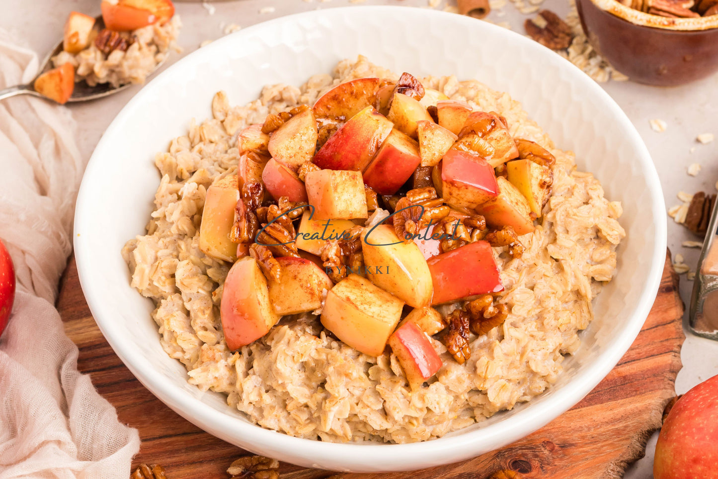 Apple Cinnamon Oatmeal - Exclusive