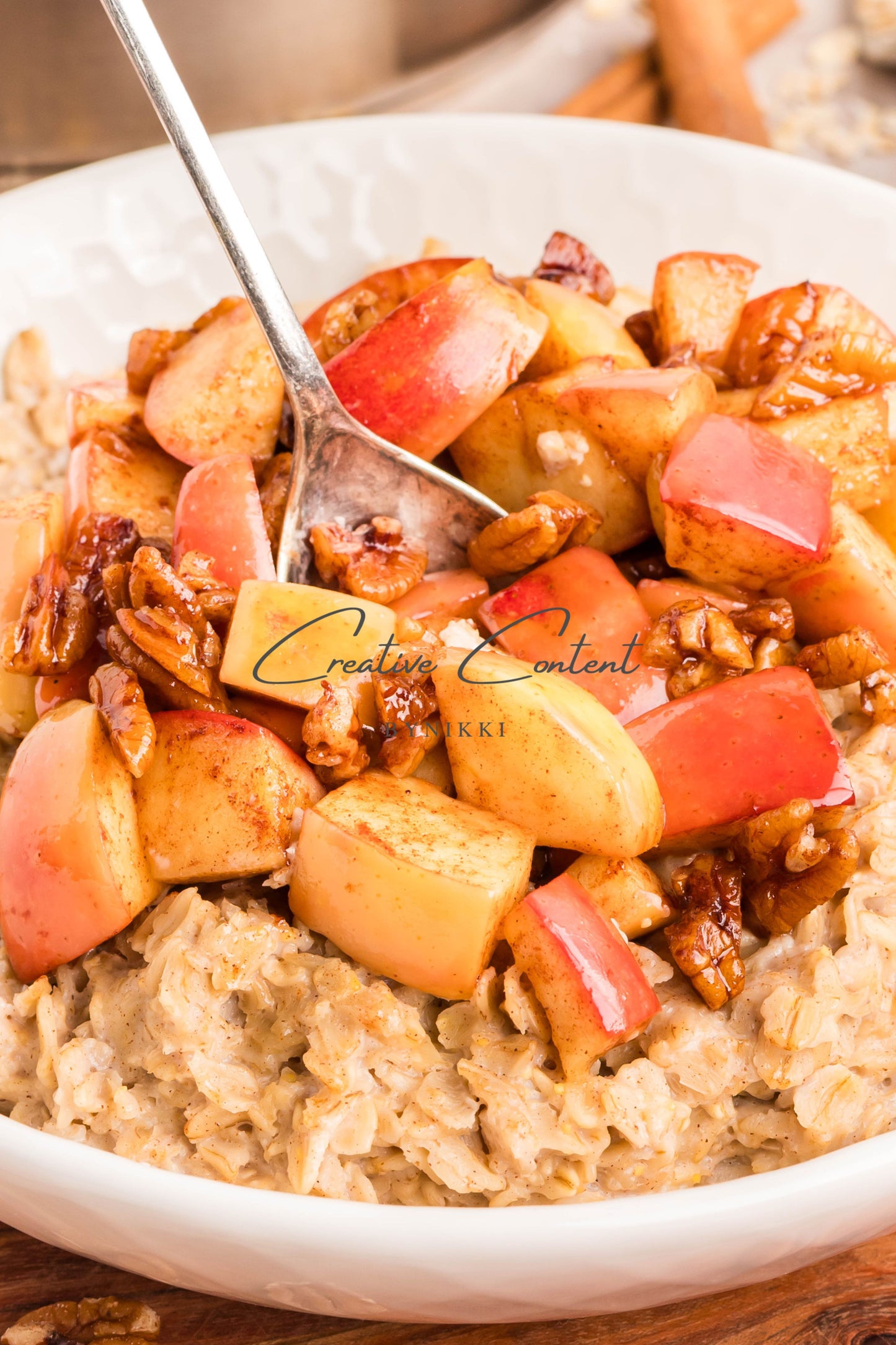 Apple Cinnamon Oatmeal - Exclusive