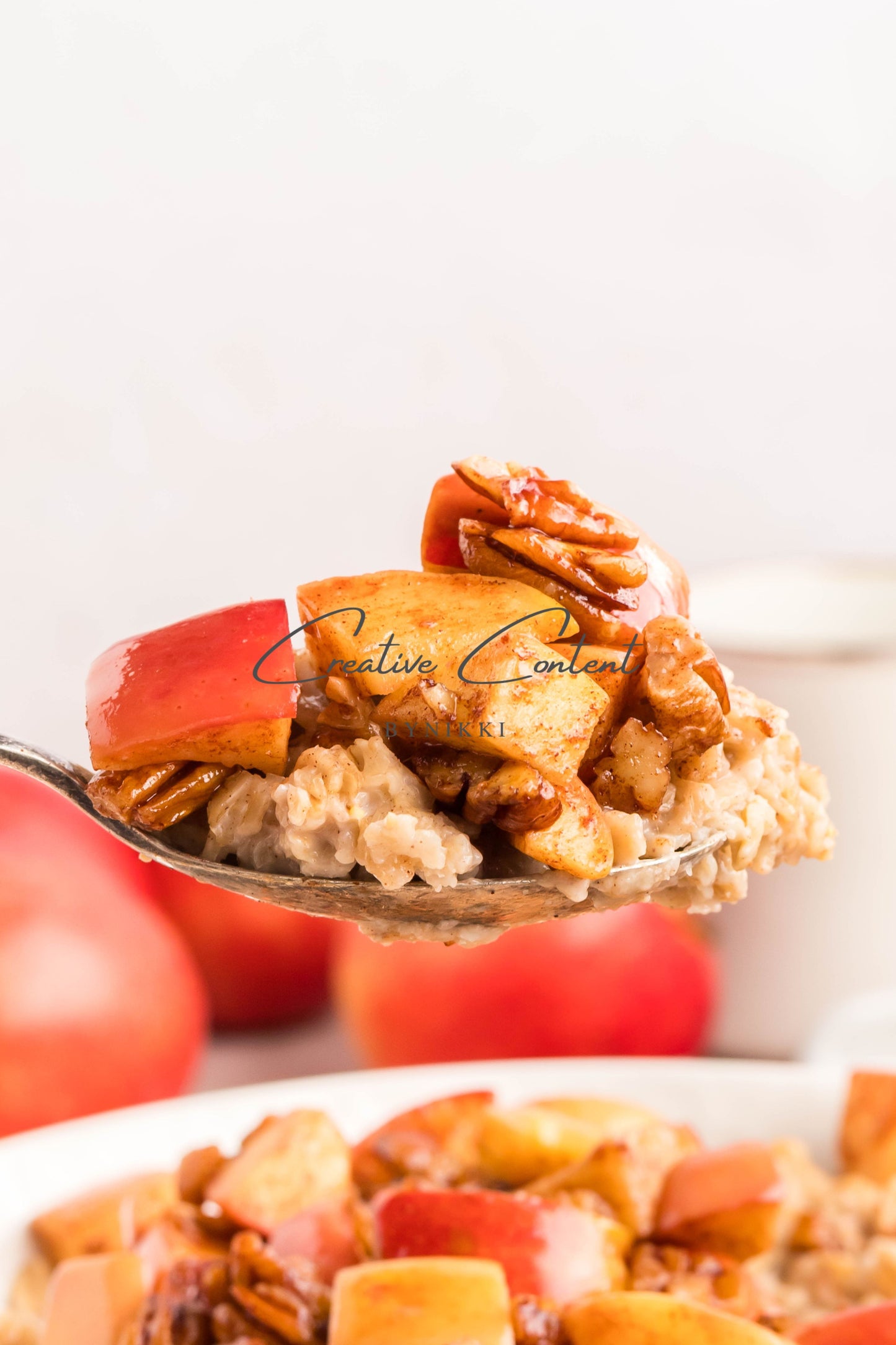 Apple Cinnamon Oatmeal - Exclusive