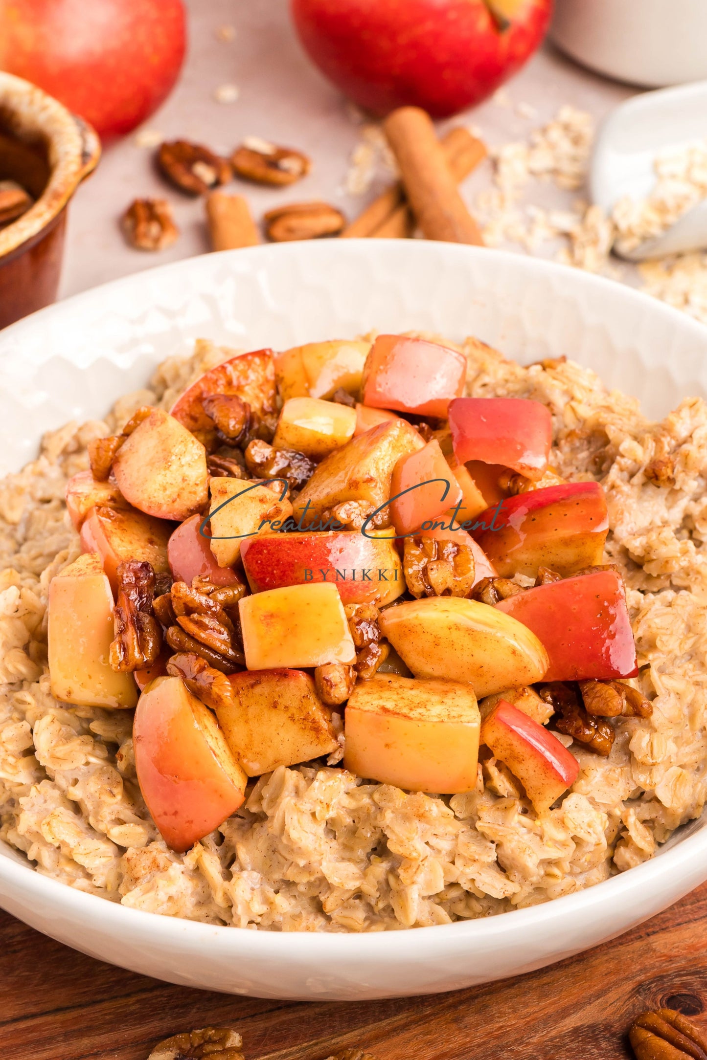 Apple Cinnamon Oatmeal - Exclusive
