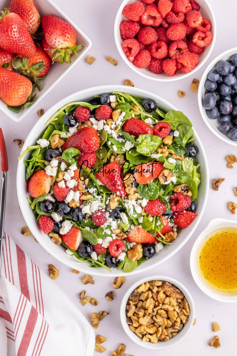 Spinach and Berry Salad - Set 1 of 2