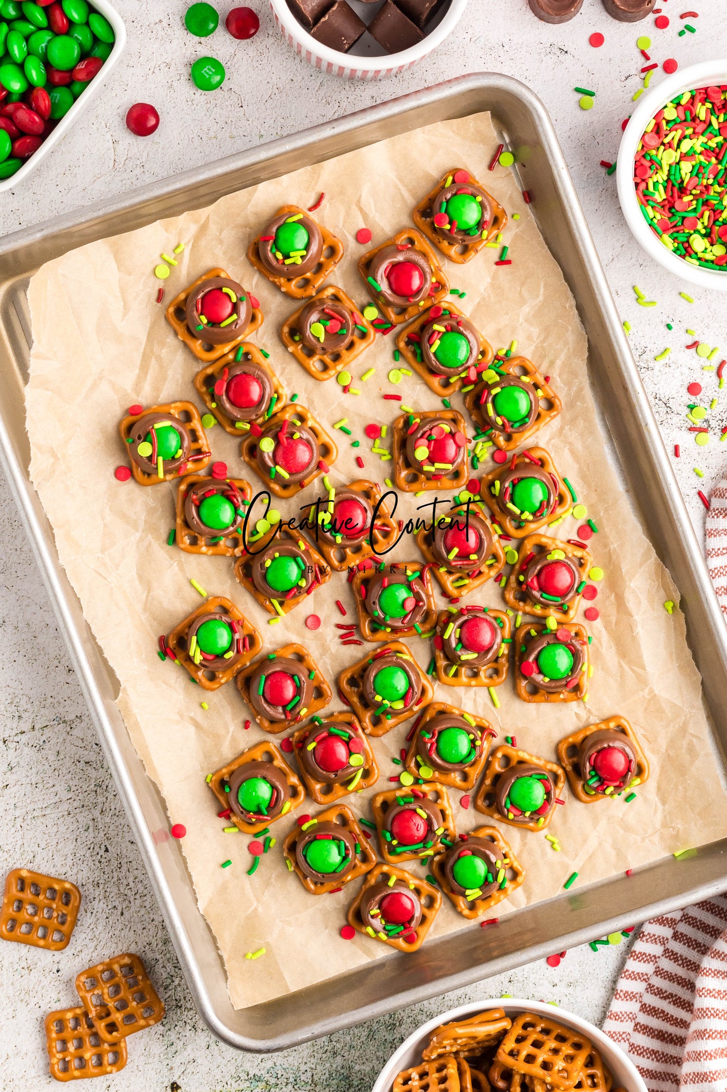 Christmas Pretzels - Exclusive