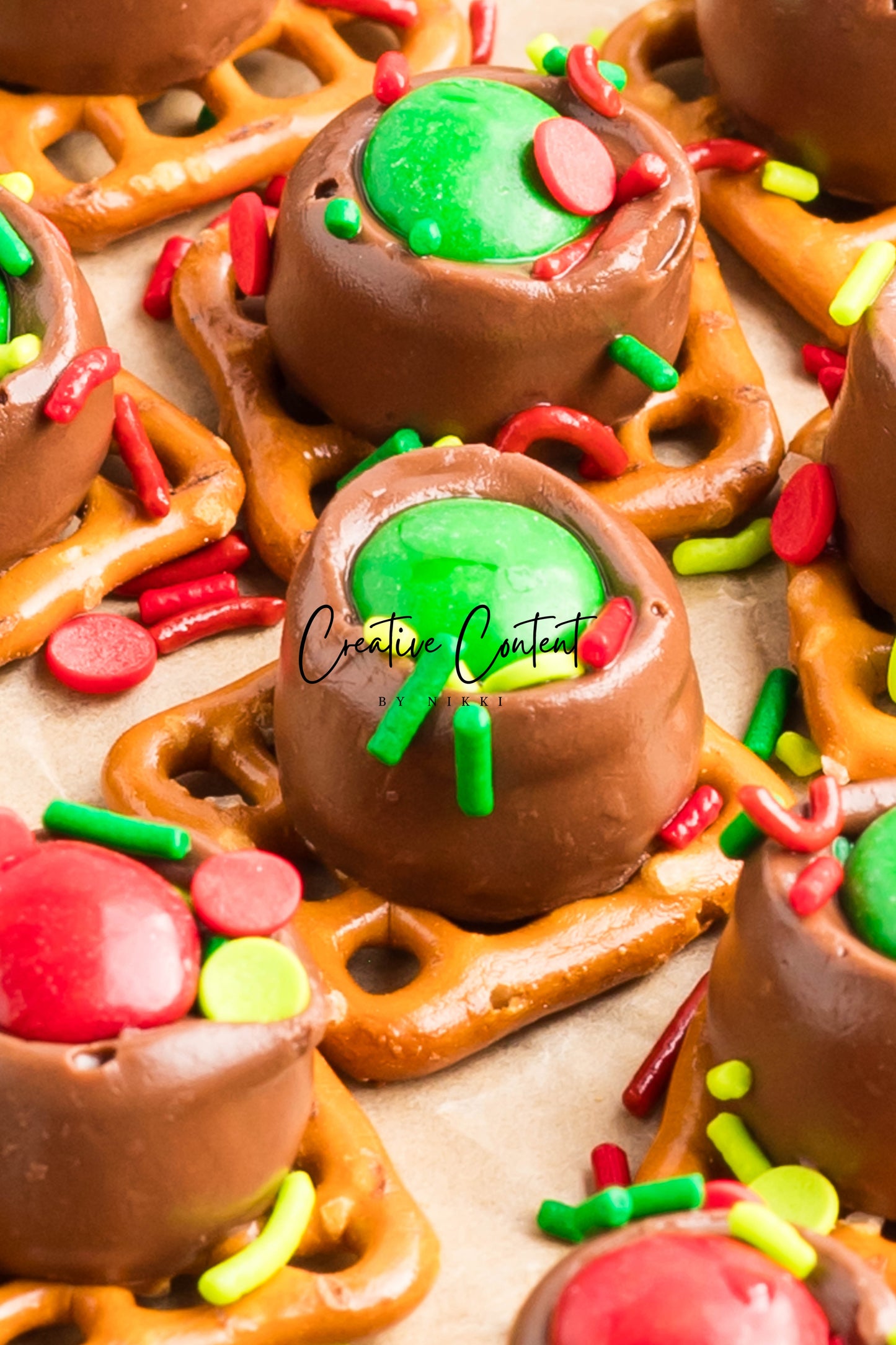 Christmas Pretzels - Exclusive