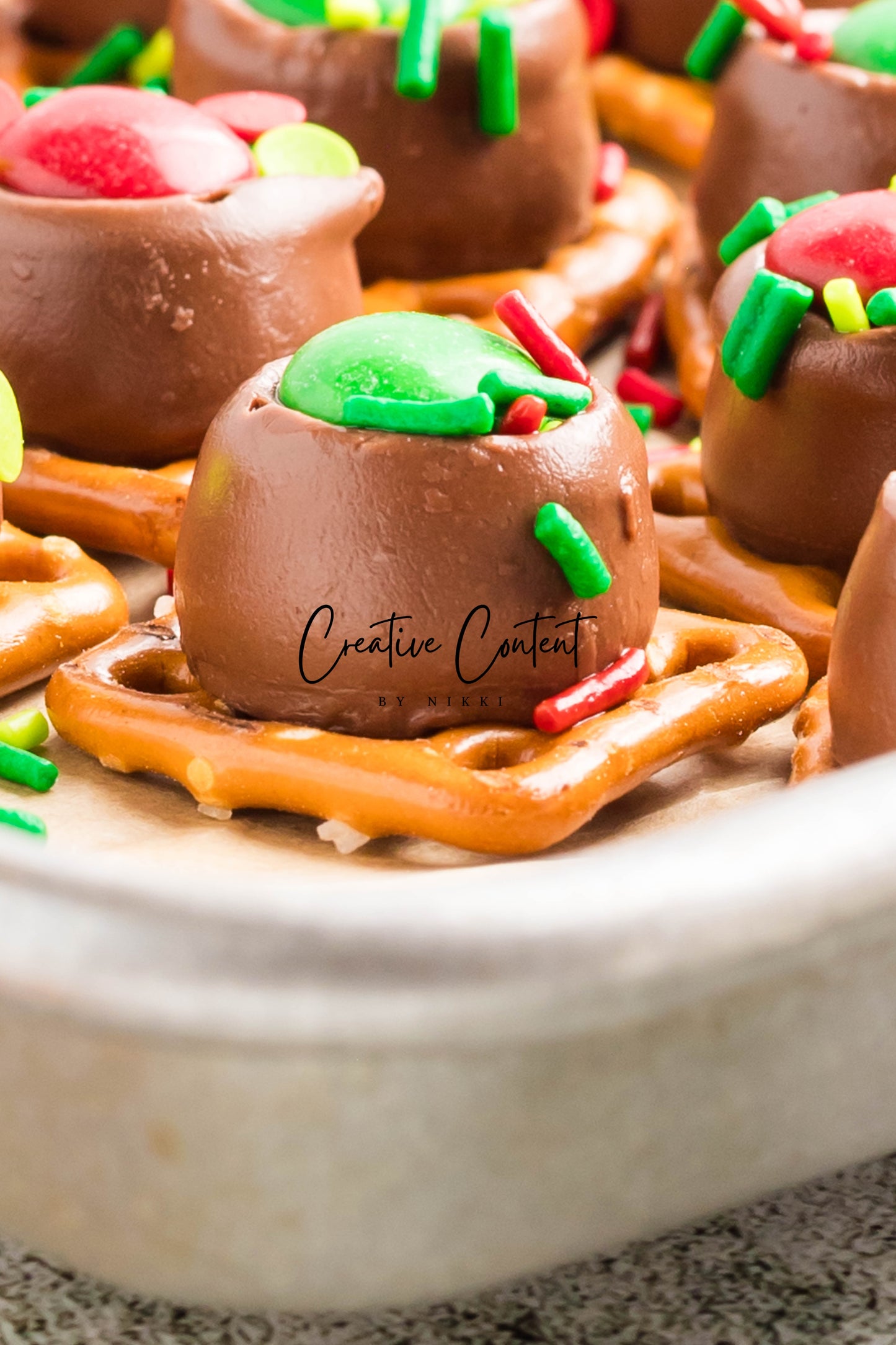 Christmas Pretzels - Exclusive