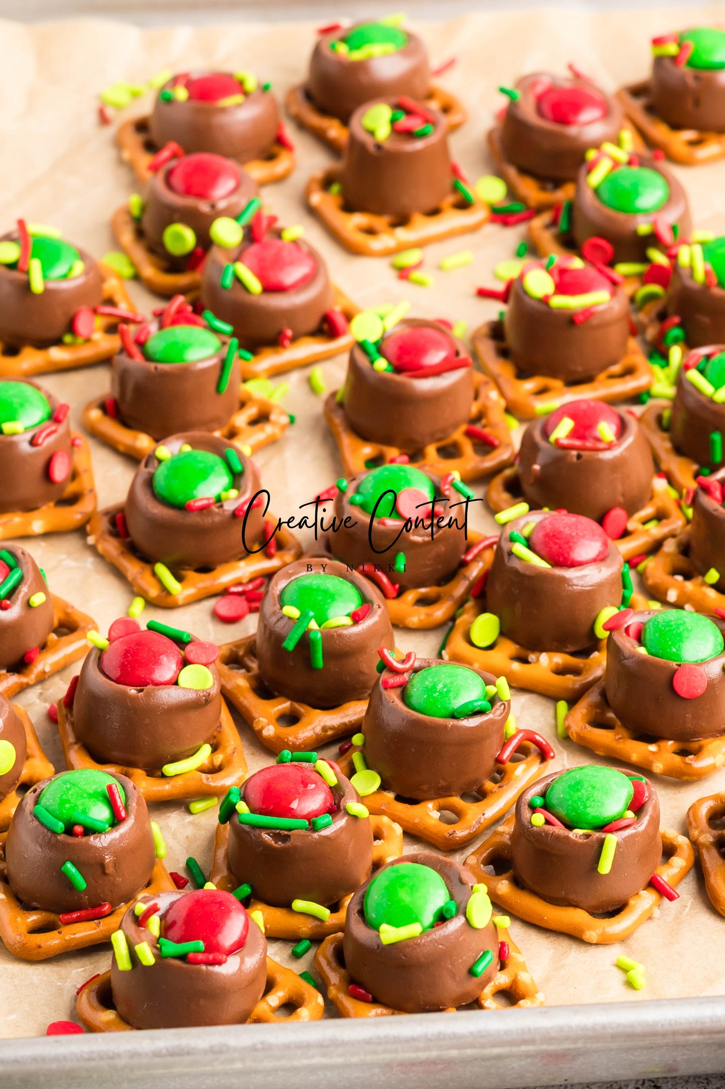 Christmas Pretzels - Exclusive