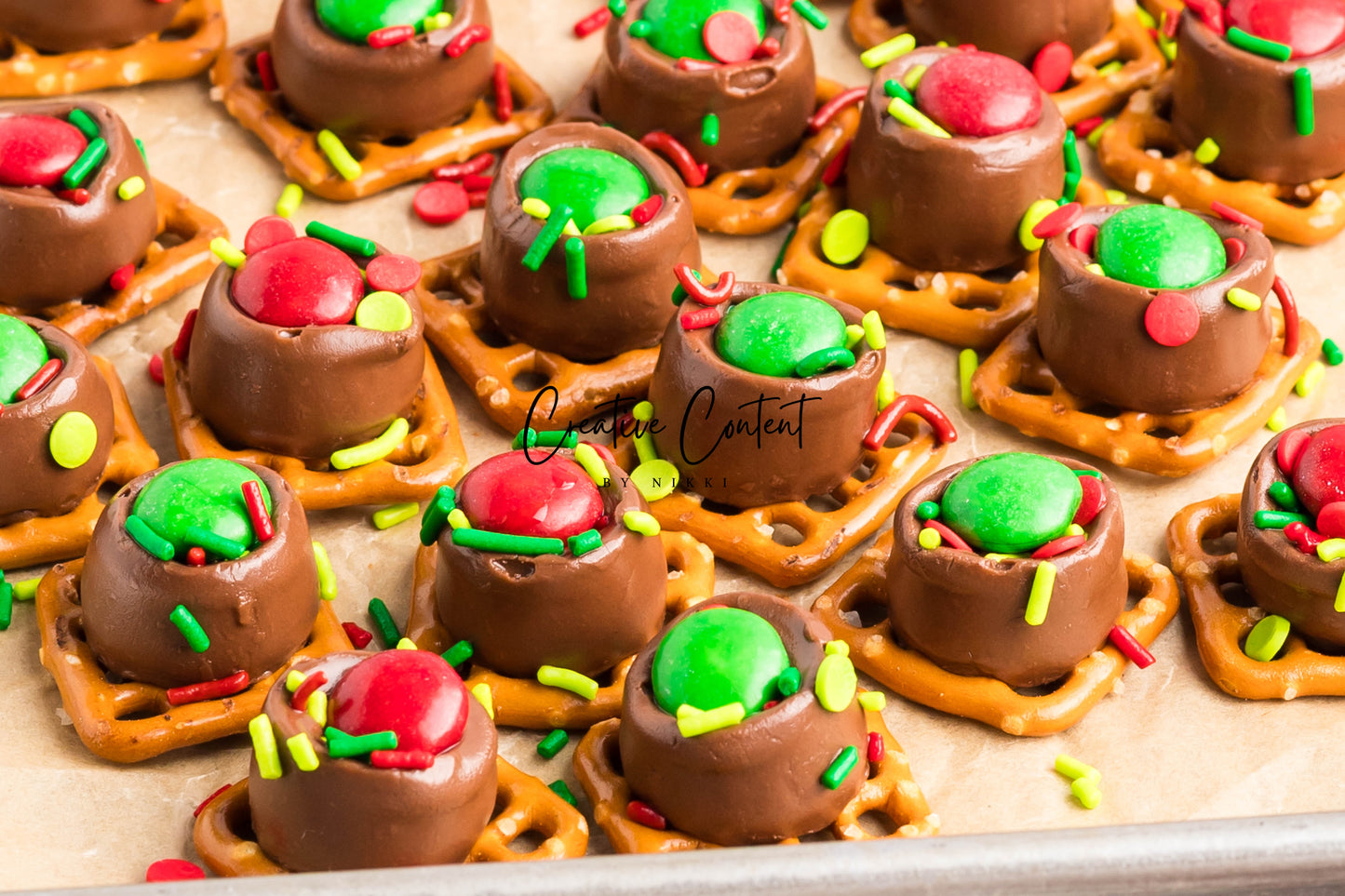 Christmas Pretzels - Exclusive