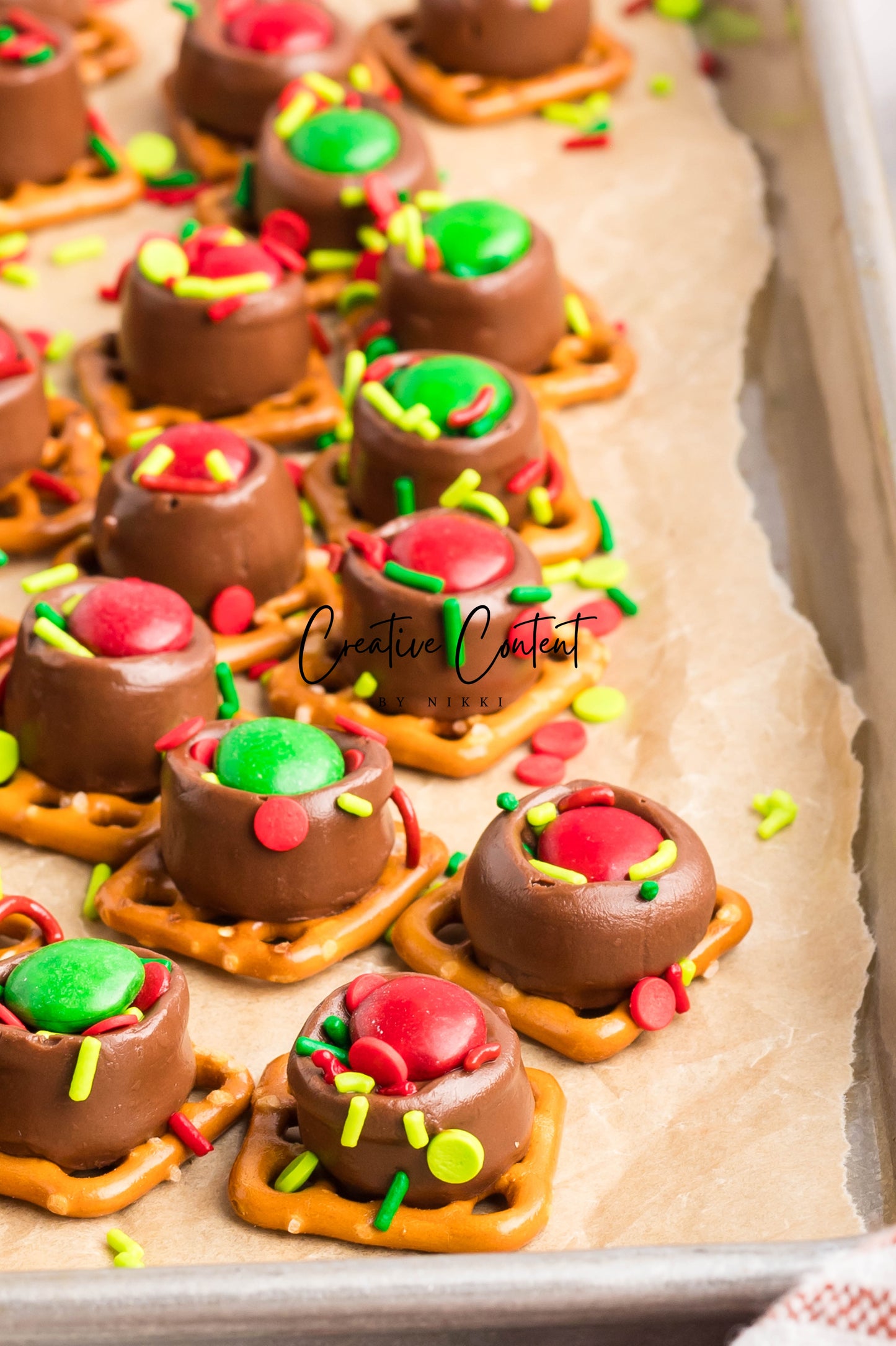 Christmas Pretzels - Exclusive