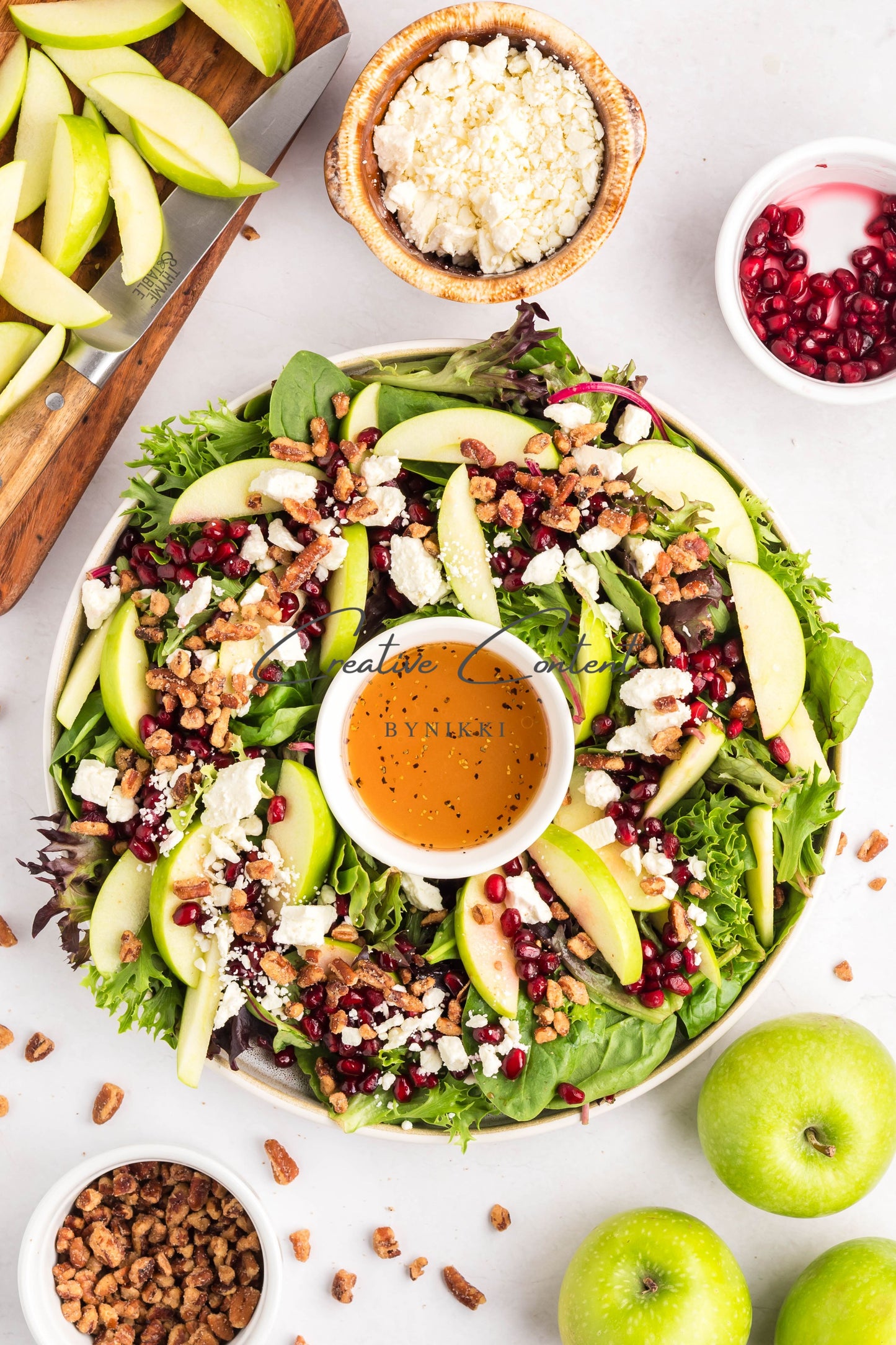 Christmas Wreath Salad -  Exclusive