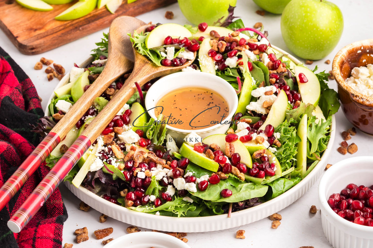 Christmas Wreath Salad -  Exclusive