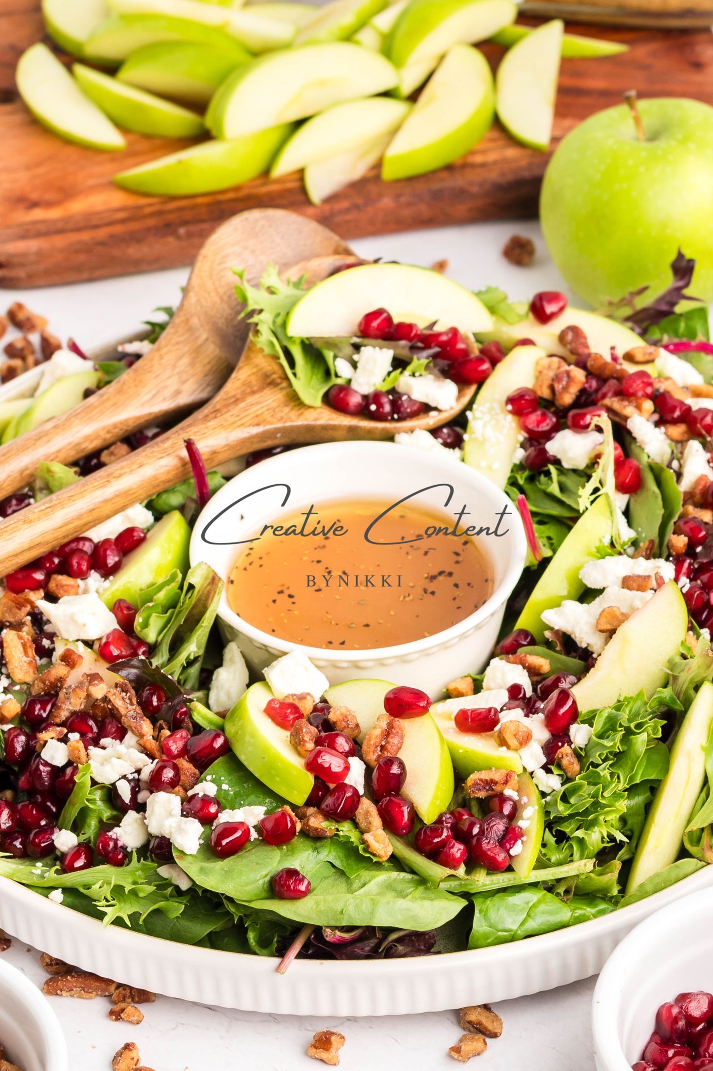 Christmas Wreath Salad -  Exclusive