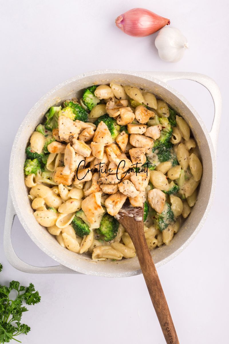Creamy Broccoli Pasta With Chicken - Exclusive