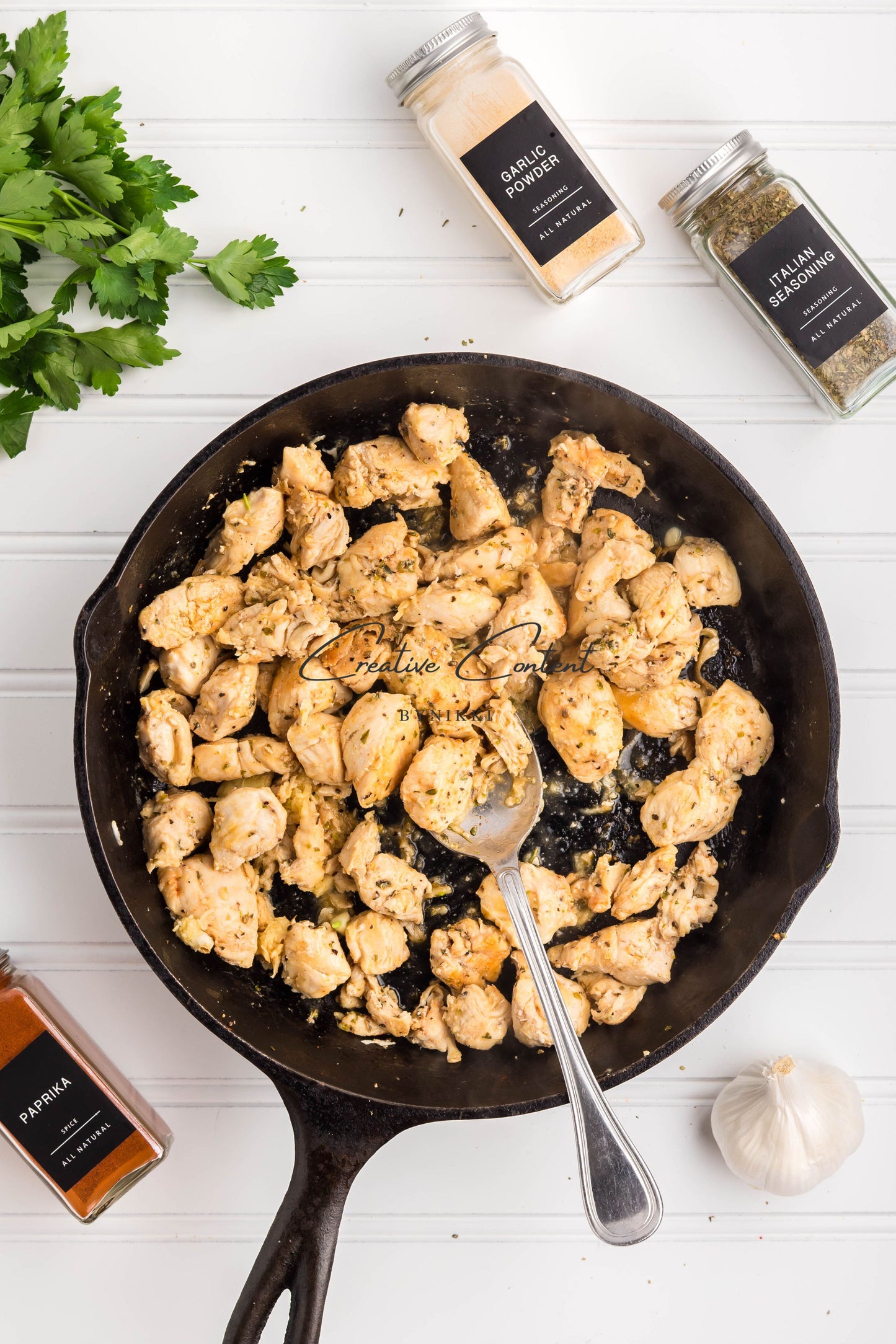 Creamy Garlic Chicken Pasta - Exclusive