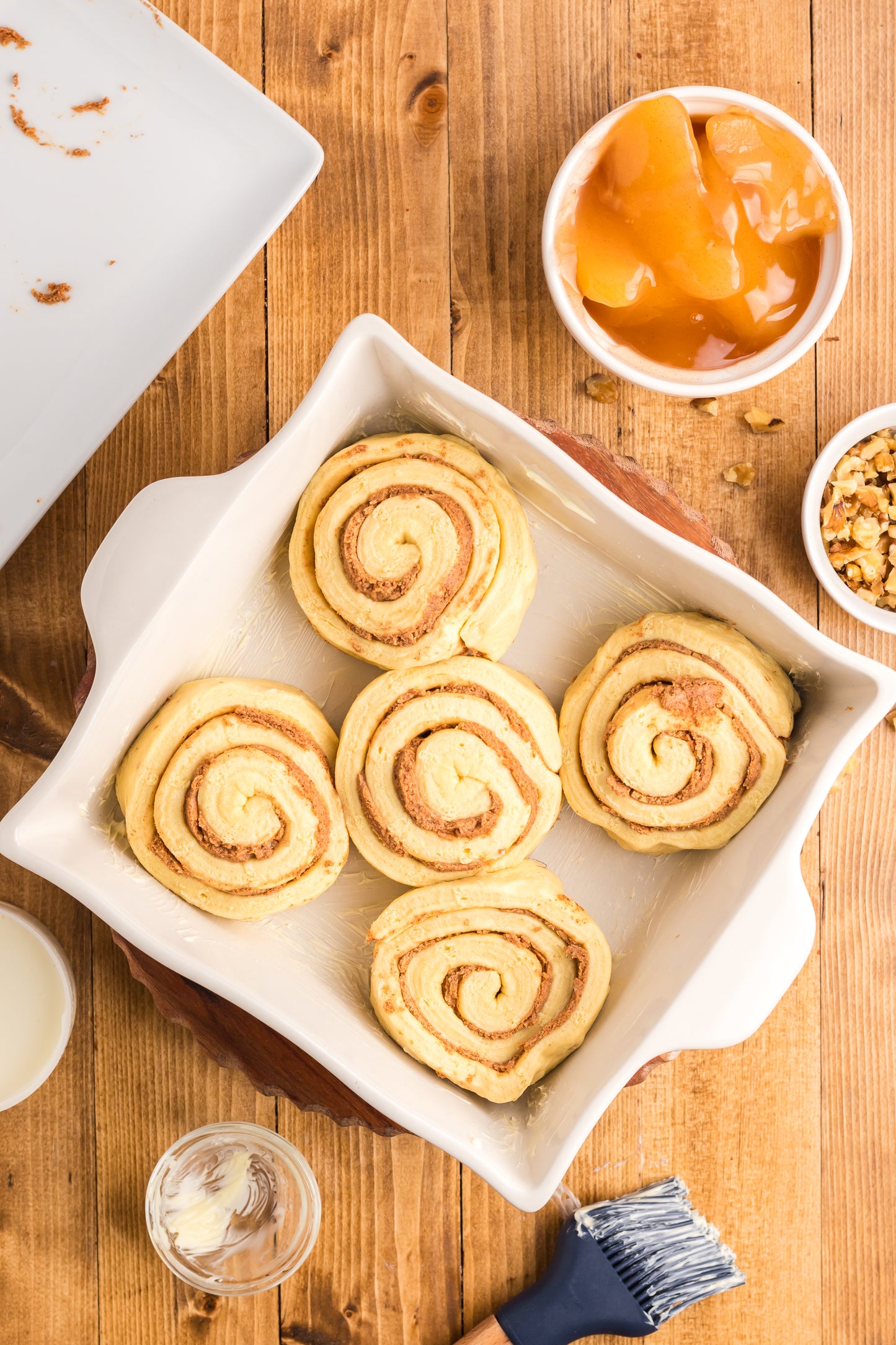 Easy Apple Cinnamon Rolls - Exclusive