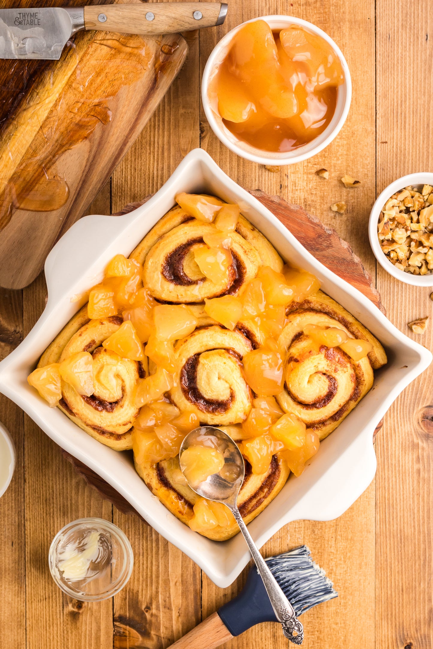 Easy Apple Cinnamon Rolls - Exclusive