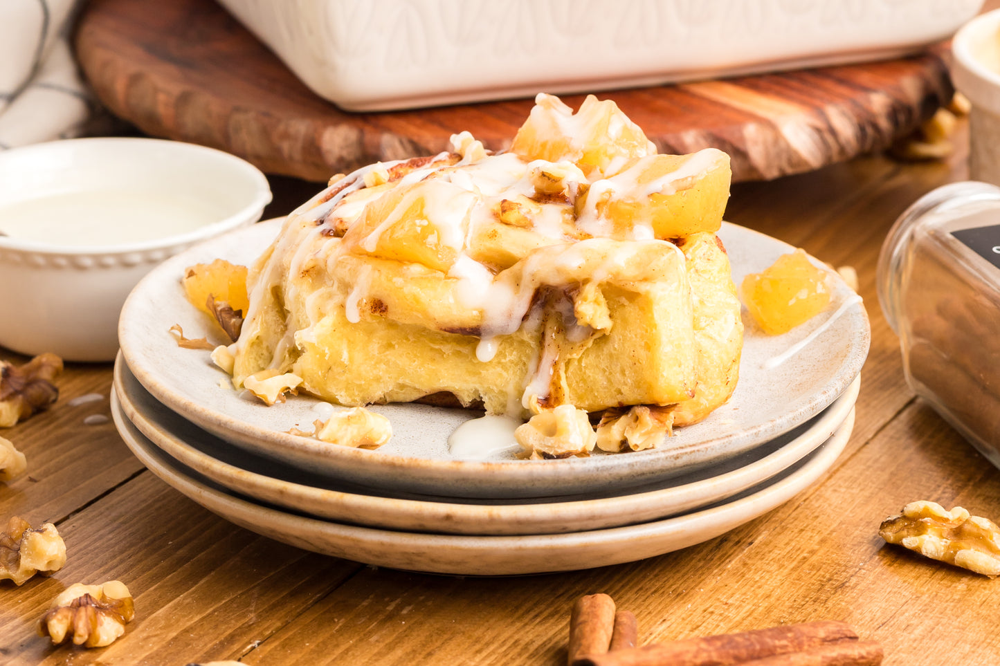 Easy Apple Cinnamon Rolls - Exclusive