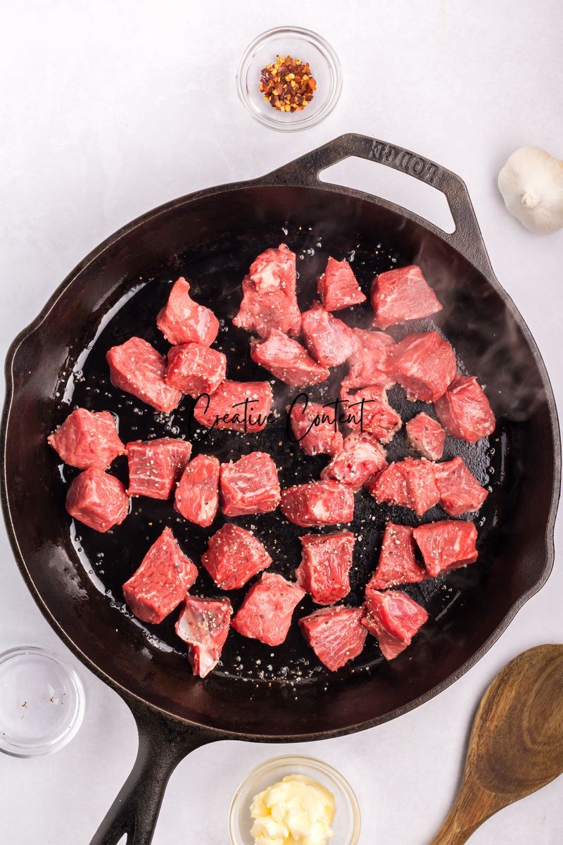 Garlic Butter Steak Bites - Exclusive