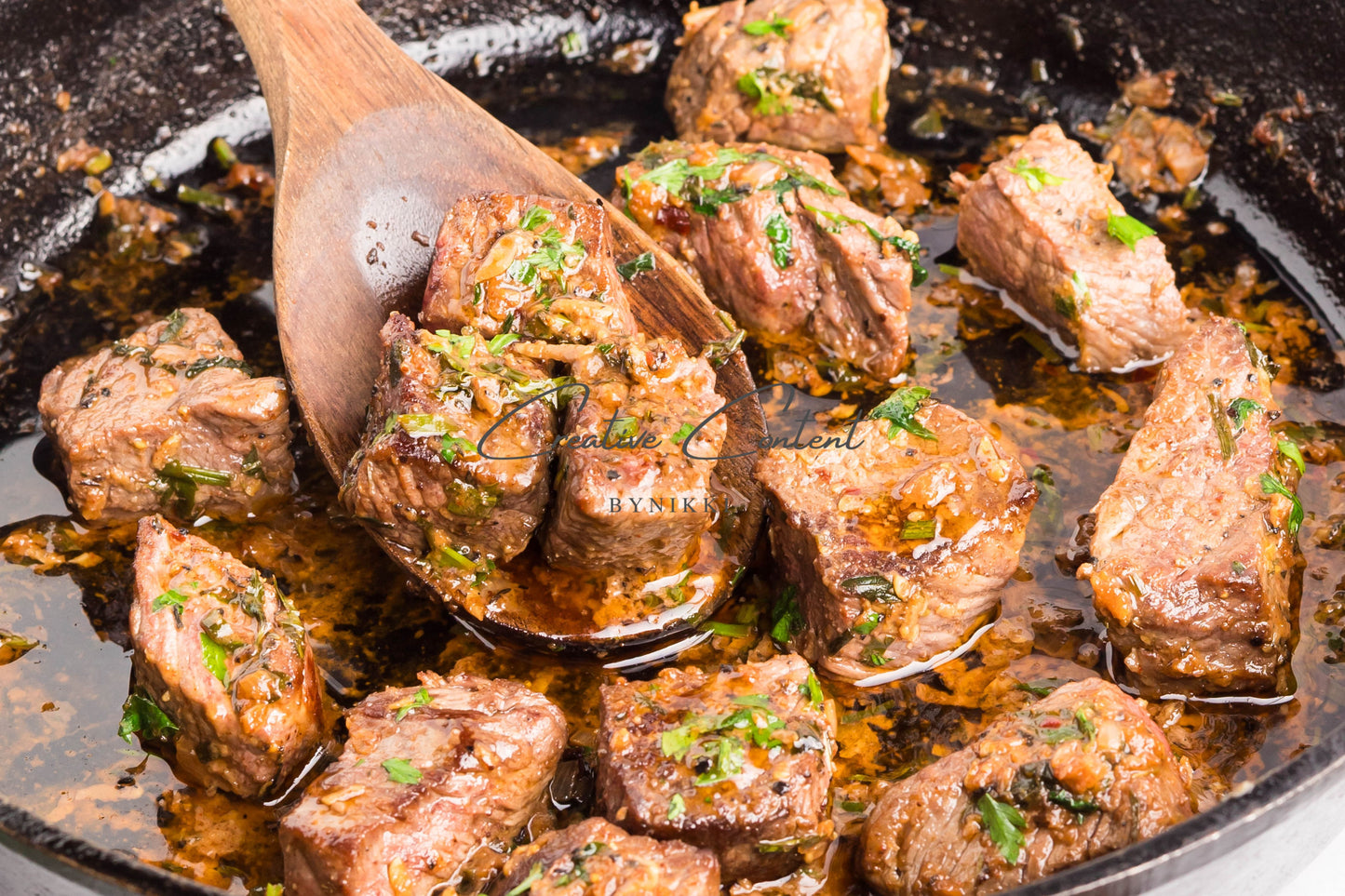 Cowboy Garlic Buttered Steak Bites + Roasted Garlic Mashed Potatoes -  Exclusive