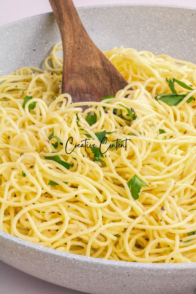 Garlic Butter Pasta - Exclusive
