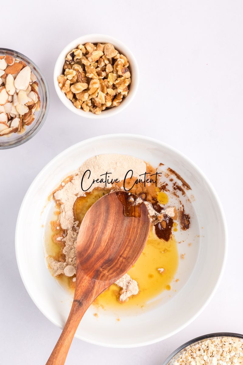 Greek Yogurt Parfait + Granola (2 recipes) - Exclusive