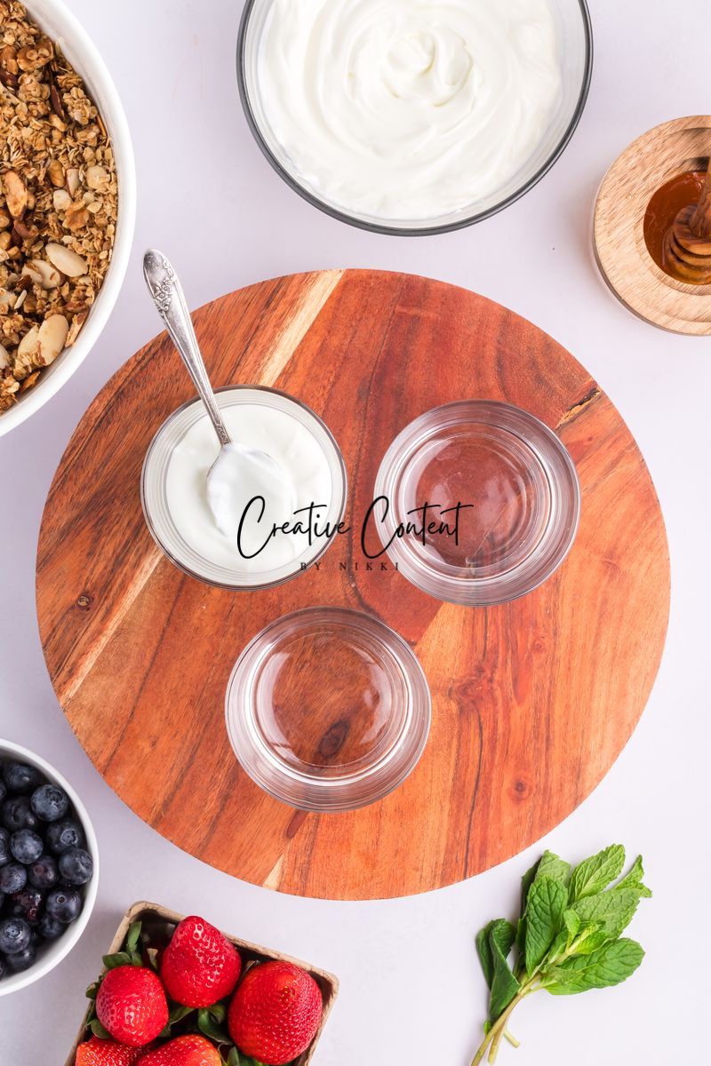 Greek Yogurt Parfait + Granola (2 recipes) - Exclusive