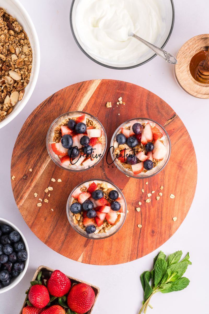 Greek Yogurt Parfait + Granola (2 recipes) - Exclusive