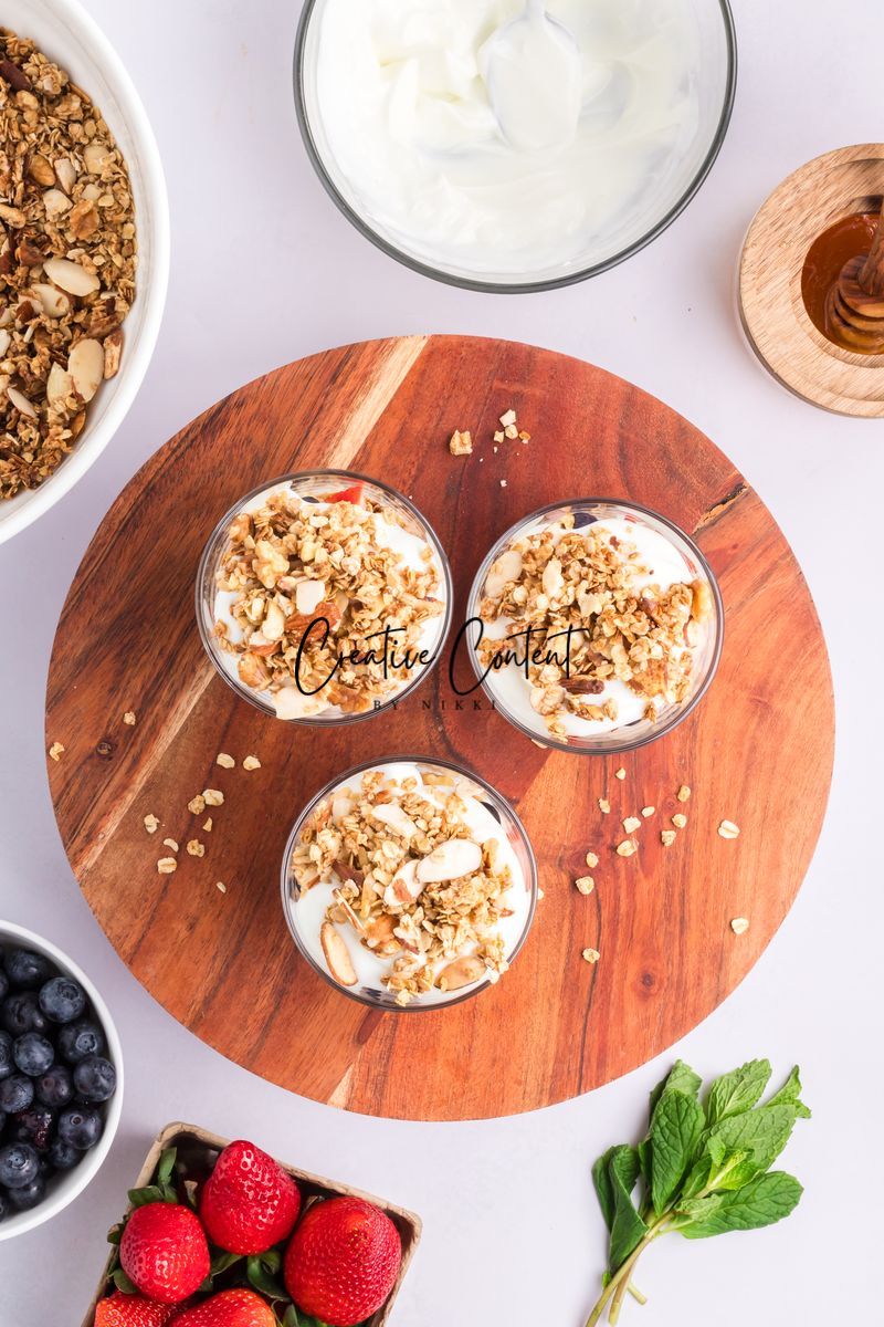 Greek Yogurt Parfait + Granola (2 recipes) - Exclusive
