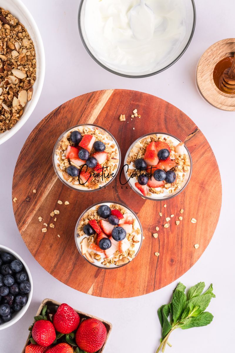 Greek Yogurt Parfait + Granola (2 recipes) - Exclusive