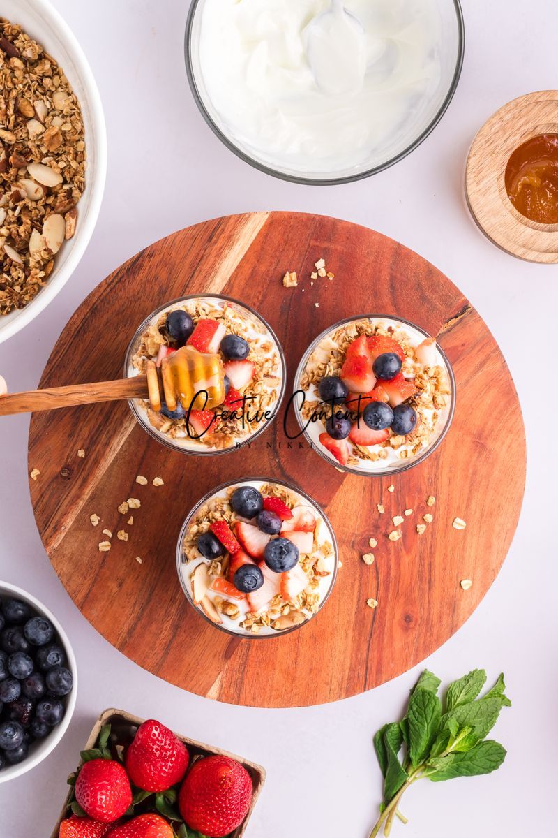 Greek Yogurt Parfait + Granola (2 recipes) - Exclusive
