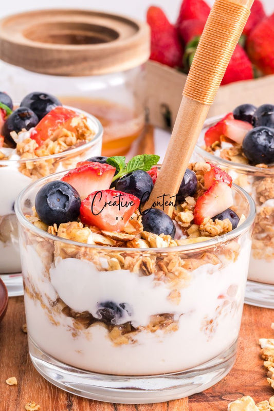Greek Yogurt Parfait + Granola (2 recipes) - Exclusive