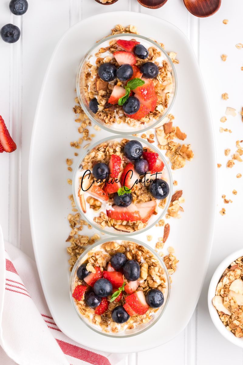 Greek Yogurt Parfait + Granola (2 recipes) - Exclusive