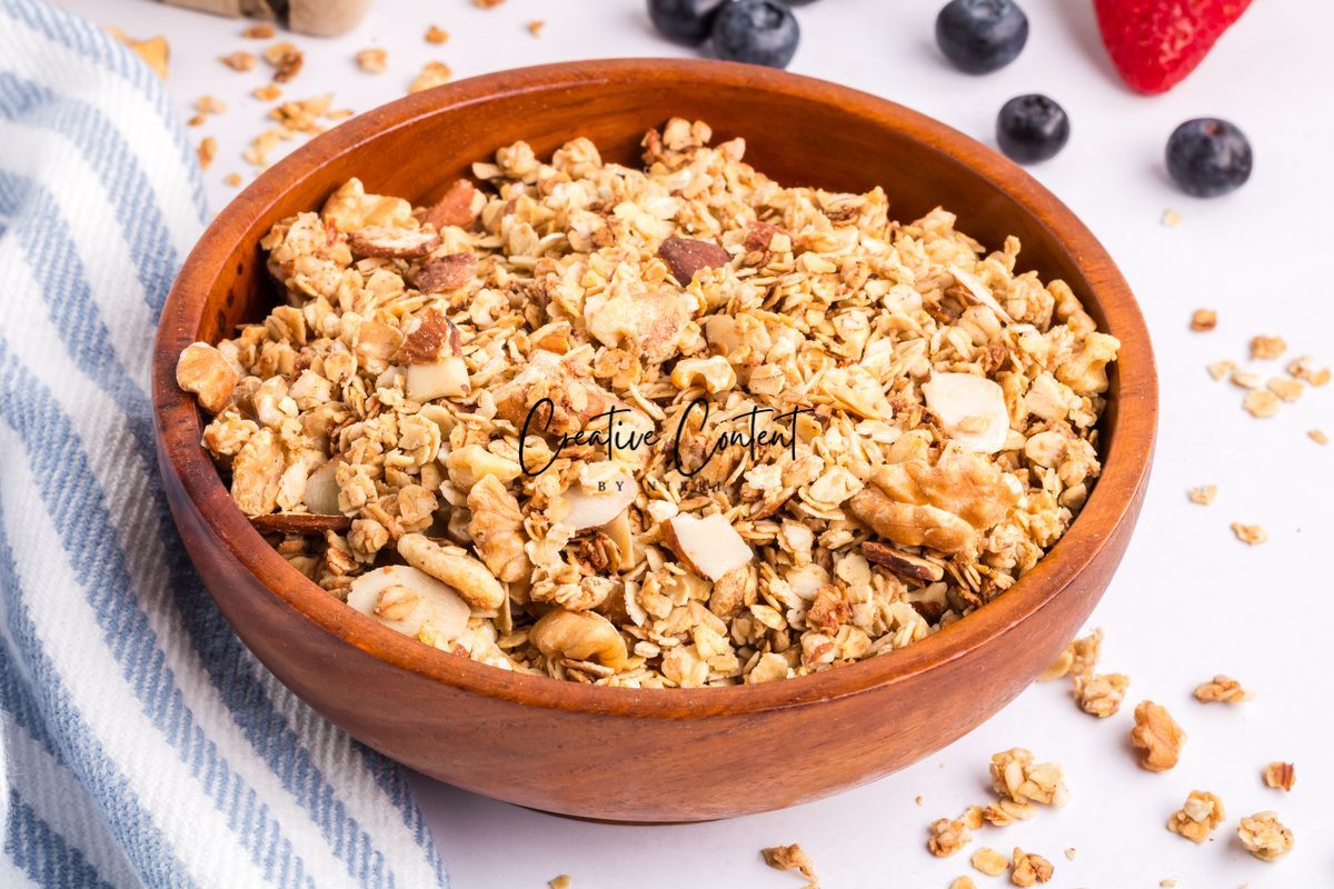 Greek Yogurt Parfait + Granola (2 recipes) - Exclusive