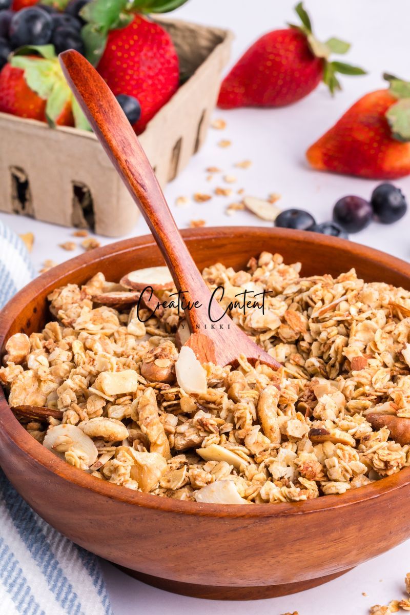 Greek Yogurt Parfait + Granola (2 recipes) - Exclusive