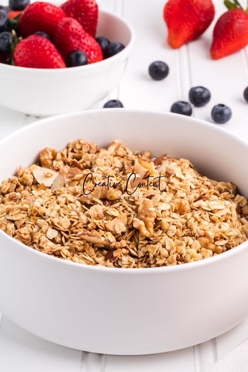 Greek Yogurt Parfait + Granola (2 recipes) - Exclusive