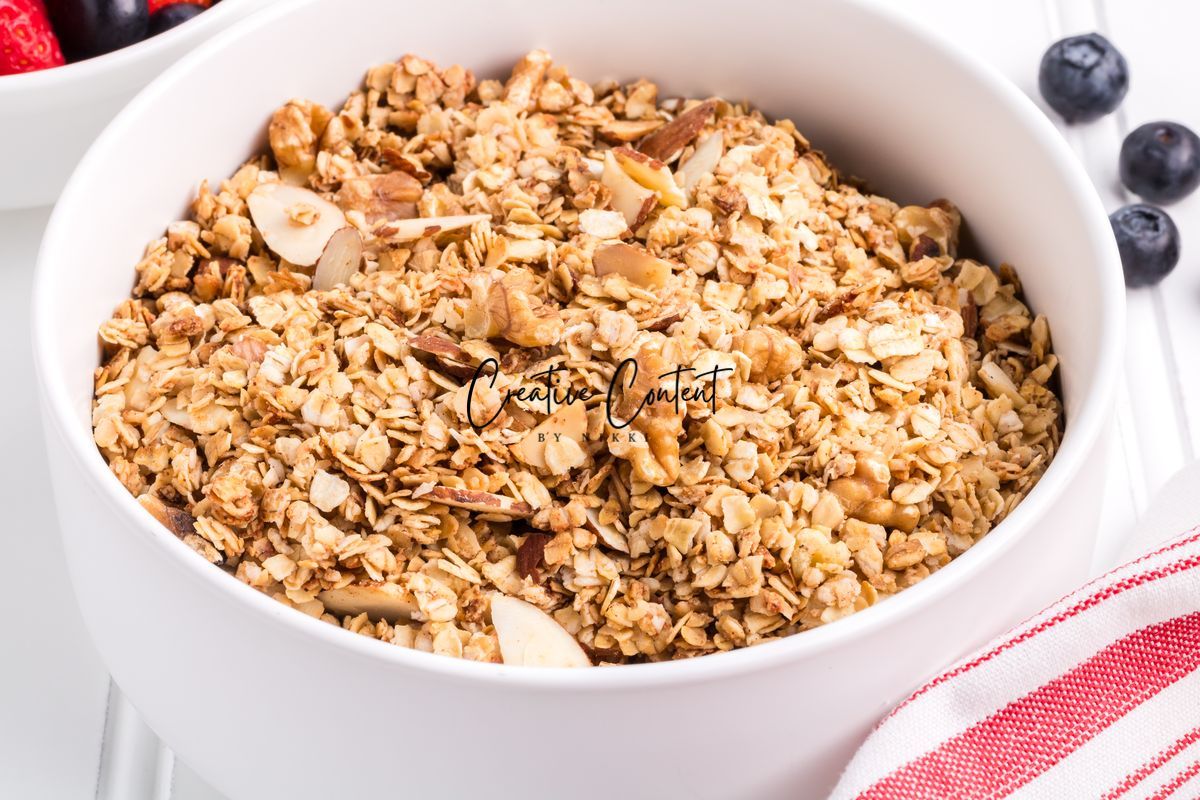 Greek Yogurt Parfait + Granola (2 recipes) - Exclusive