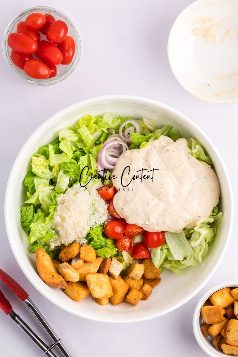 Salmon Caesar Salad + Homemade Dressing - Exclusive