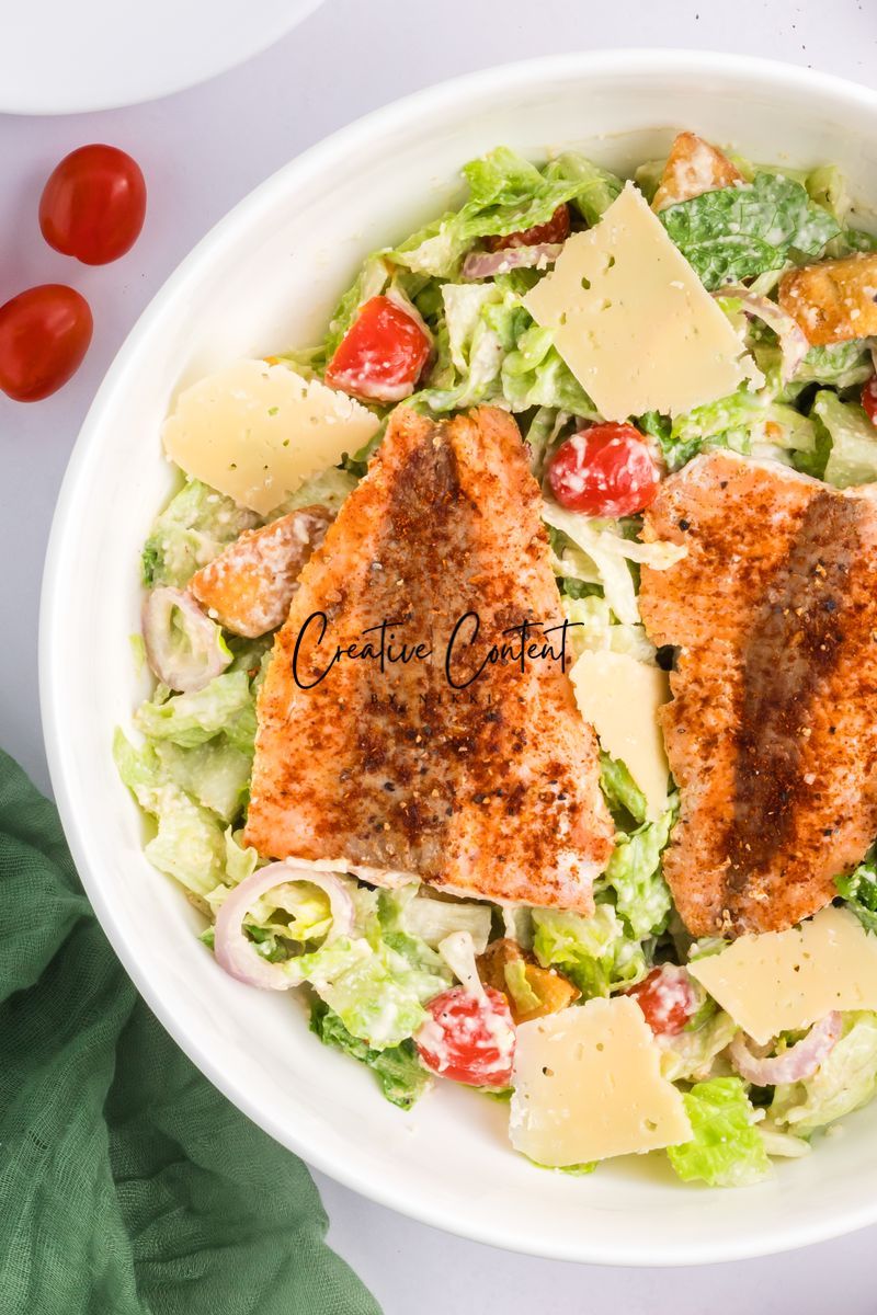 Salmon Caesar Salad + Homemade Dressing - Exclusive