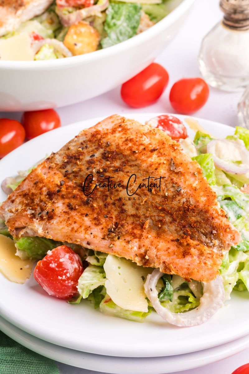 Salmon Caesar Salad + Homemade Dressing - Exclusive