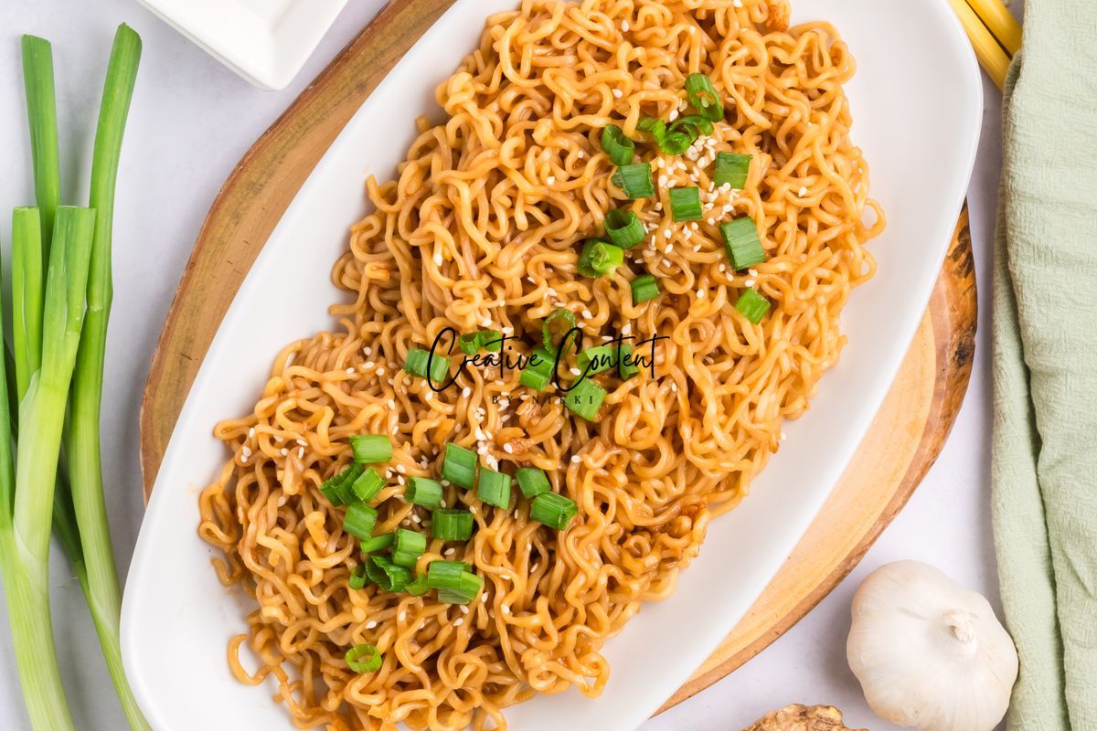 Sesame Garlic Ramen Noodles (36 hero shots) - Exclusive