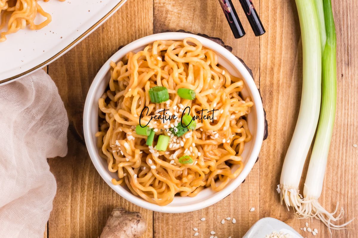 Sesame Garlic Ramen Noodles (36 hero shots) - Exclusive