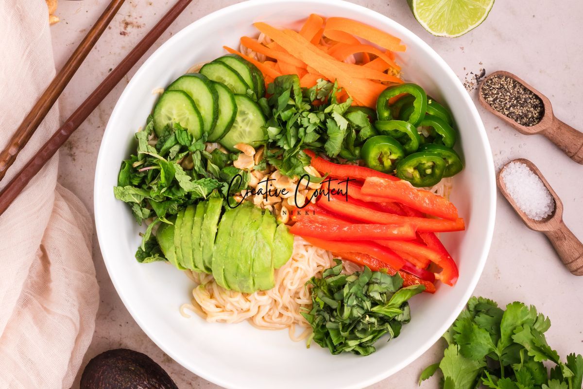 Spicy Spring Roll Bowl - Exclusive