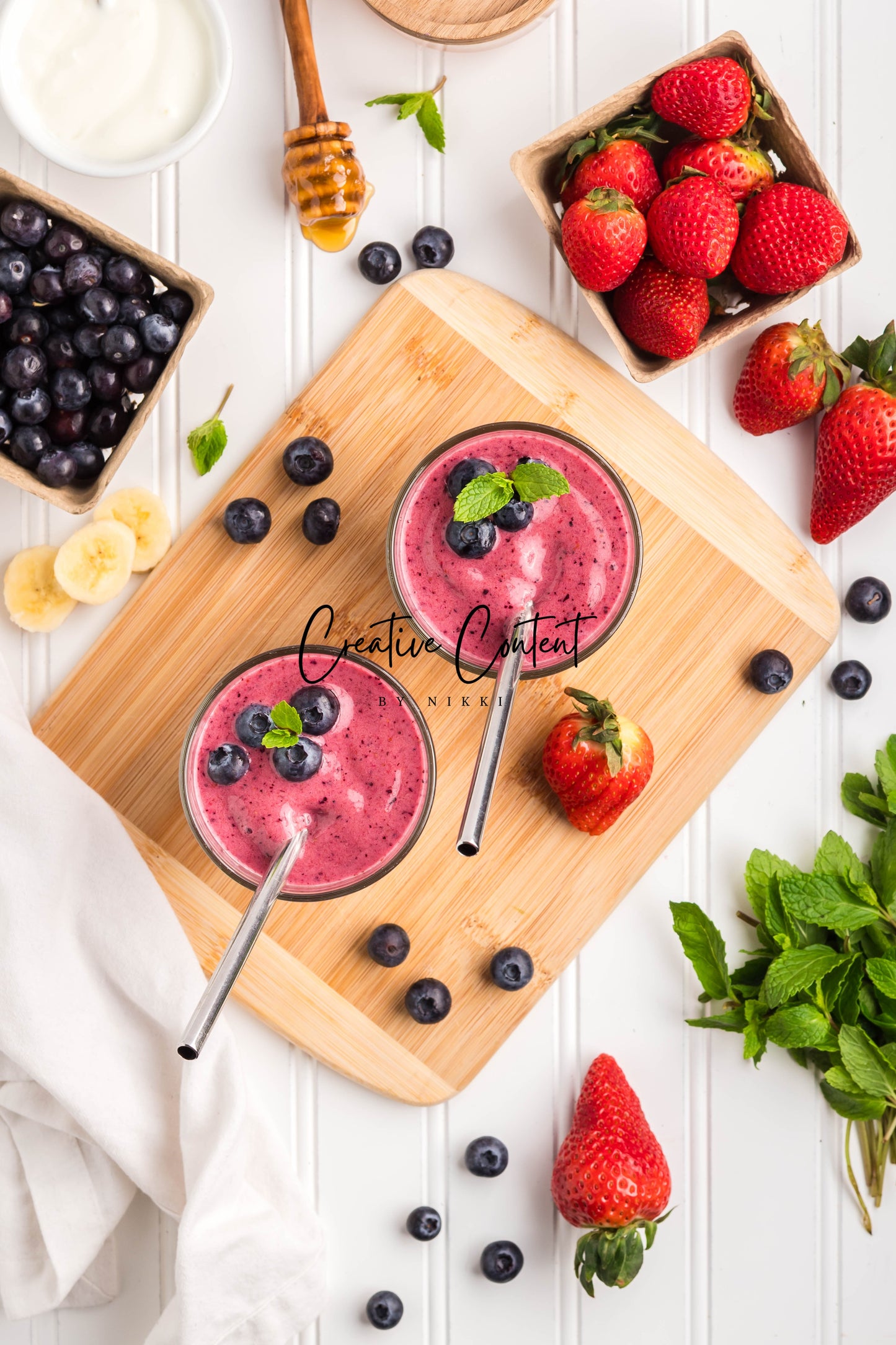 Strawberry Blueberry Smoothie - Exclusive
